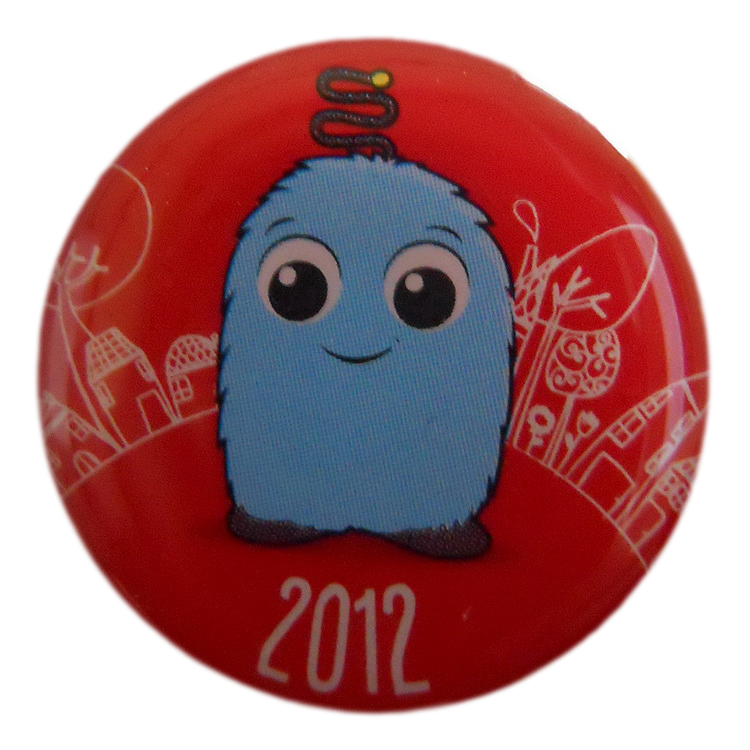 Fotografia do Pin da Campanha Pirilampo Mágico do ano 2012